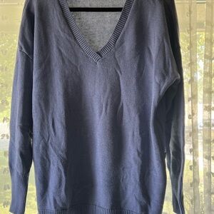 Tahari - Beautiful Periwinkle Sweater w/ button detail Size L - GUC